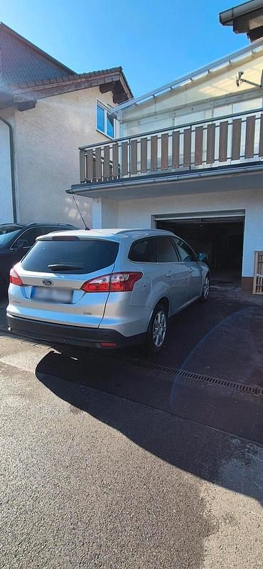 Gebraucht Ford Focus 2012 Silber Kombi