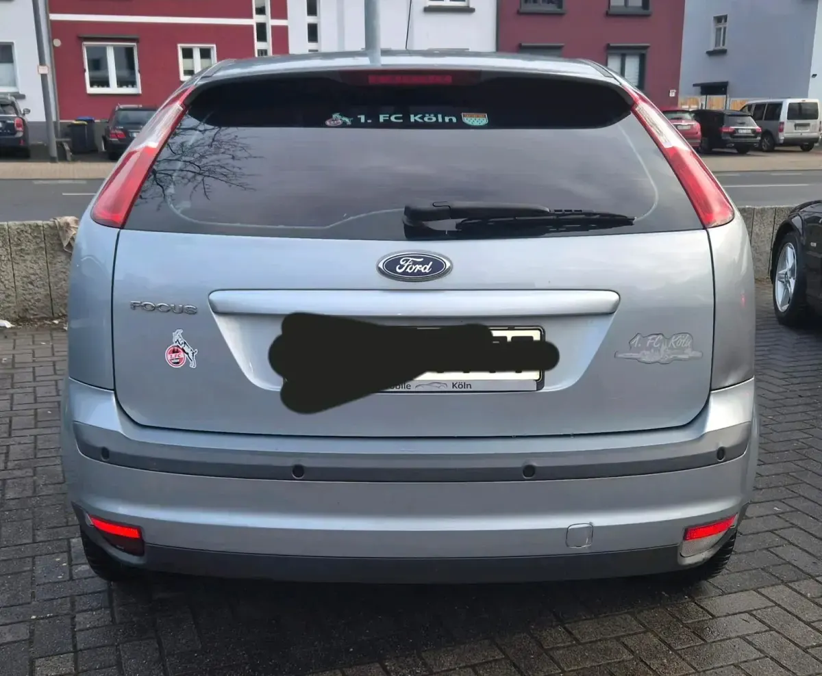 Gebraucht Ford Focus 116 PS (85 kW) 2005 Grau Limousine