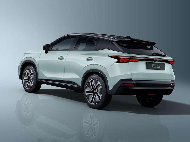 Neu Omoda 5 155 kW (211 PS) 2026 Weiß SUV