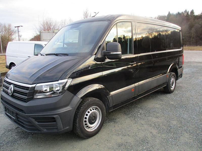 Gebraucht VW Crafter 140 PS (102 kW) 2021 Schwarz Van