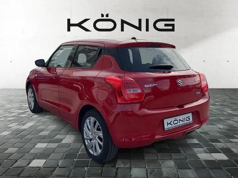 Second-hand Suzuki Swift 83 CP (61 kW) 2023 Roșu Hatchback
