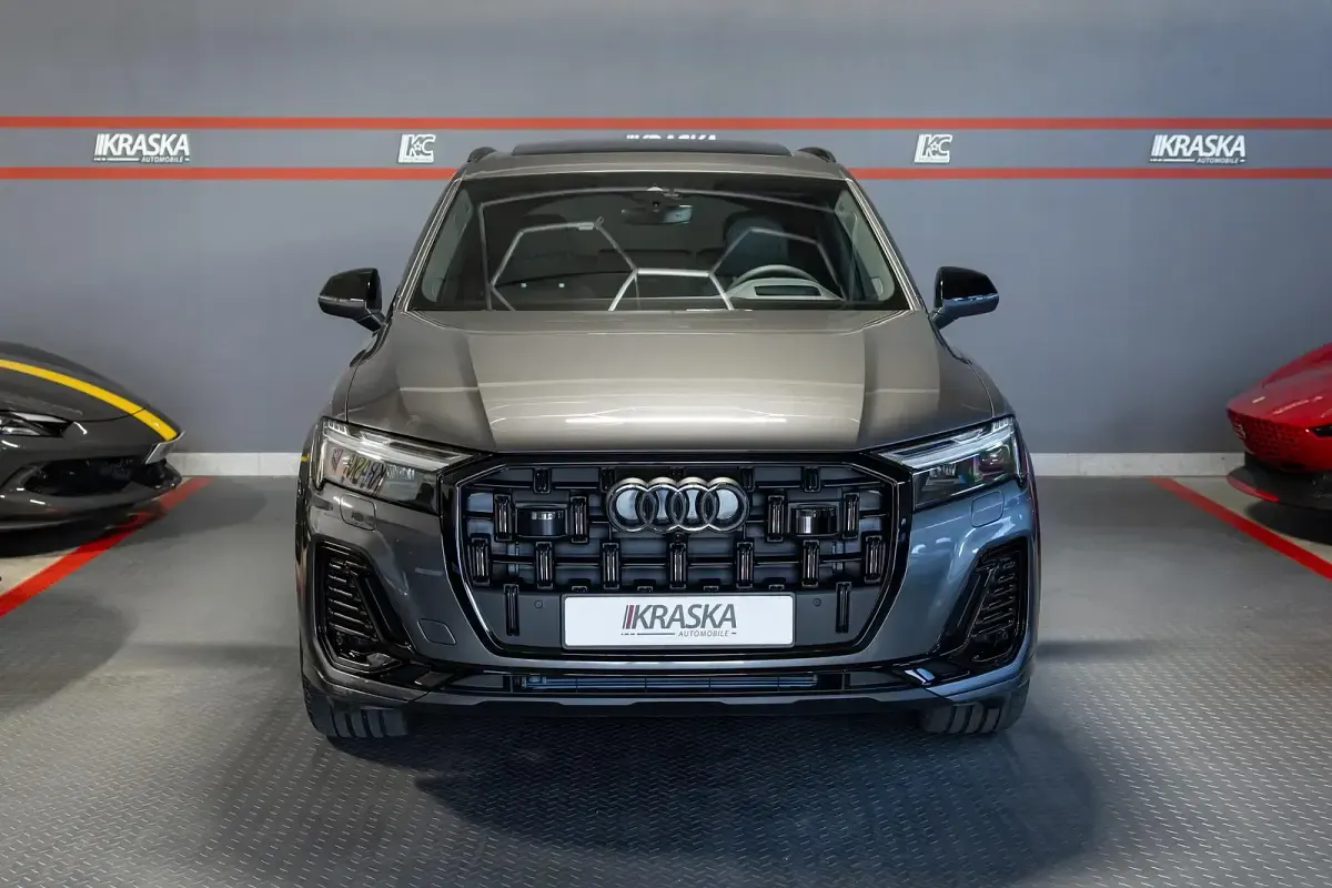 Gebraucht Audi Q7 S-Line 286 PS (210 kW) 2026 Samuraigrau metallic SUV