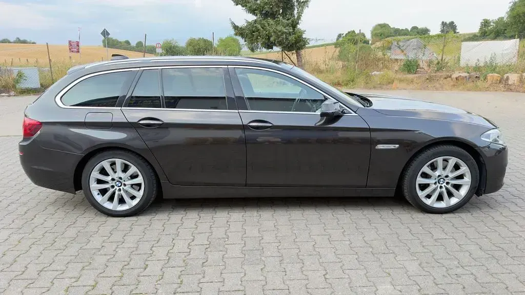 Gebraucht BMW 530 Luxury Line 258 PS (189 kW) 2013 Braun Kombi