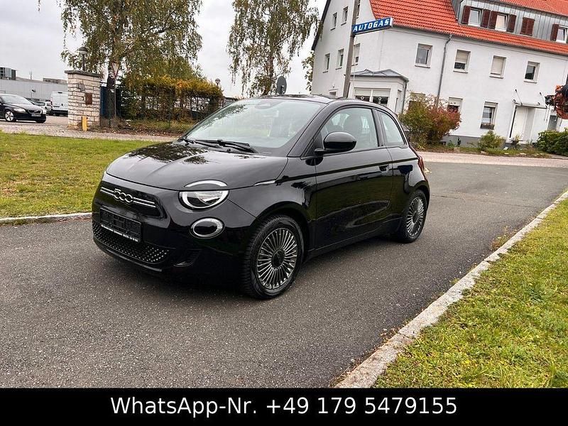 Schwarz Gebraucht 2021 Fiat 500e Icon Kleinwagen | 14.490 € (Superpreis) - Bild 1/4