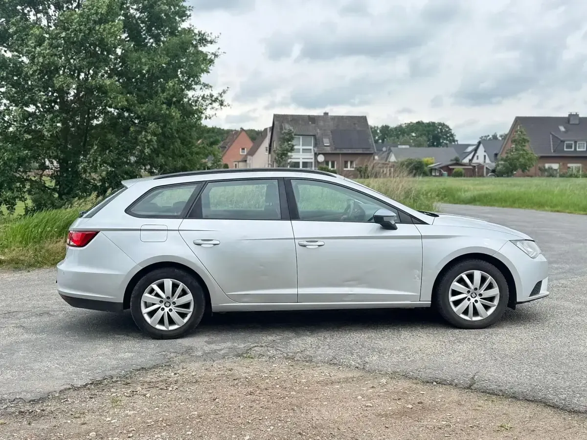 Gebraucht Seat Leon 105 PS (77 kW) 2014 Silber Kombi