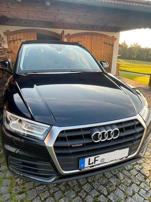 Blau Gebraucht 2018 Audi Q5 SUV | 26.500 € (Guter Preis) - Bild 1/4