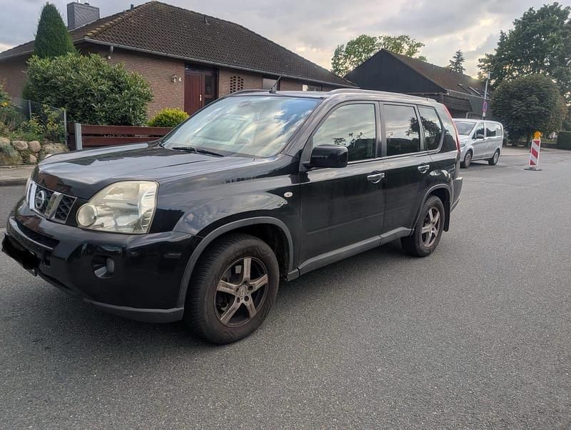 Schwarz Gebraucht 2009 Nissan X-Trail SUV | 3.000 € (Guter Preis) - Bild 1/4