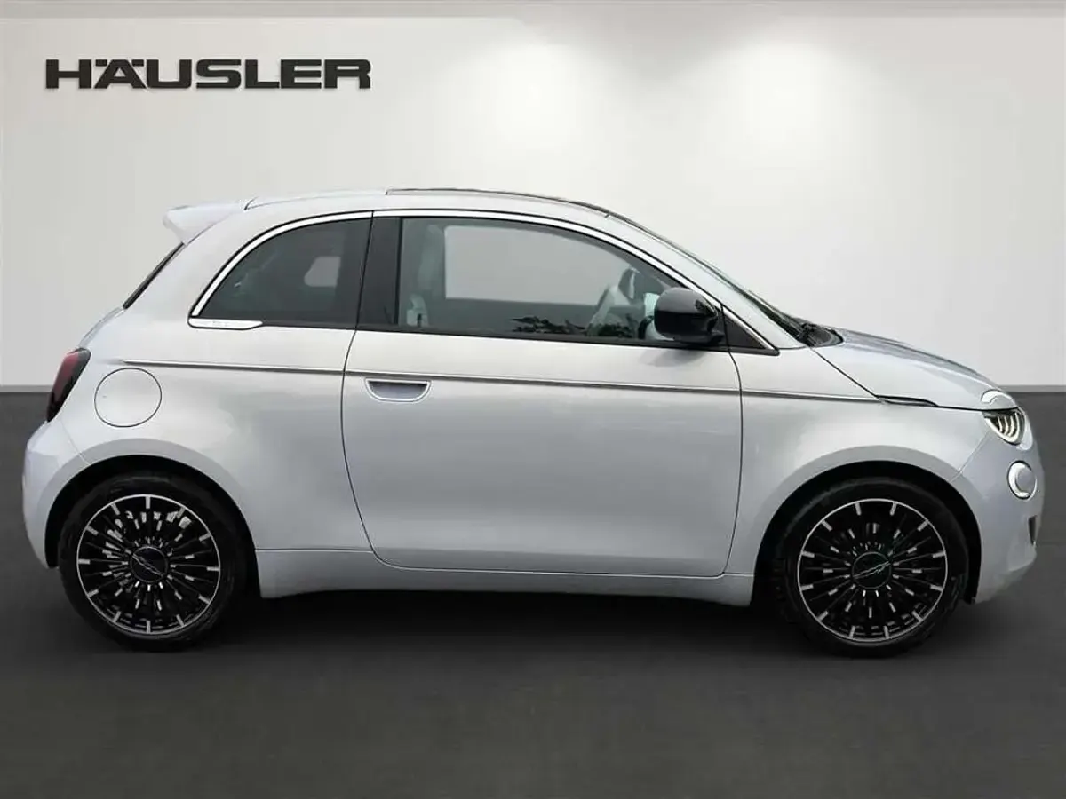 Neu Fiat 500 La Prima 65 PS (47 kW) 2026 Celestial blau Kleinwagen