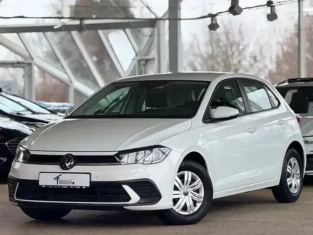 Gebraucht VW Polo Basis 81 PS (59 kW) 2022 Weiß Kleinwagen
