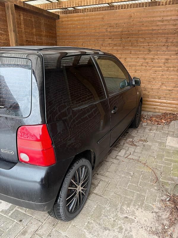 Gebraucht VW Lupo 60 PS (44 kW) 2002 Schwarz Kleinwagen