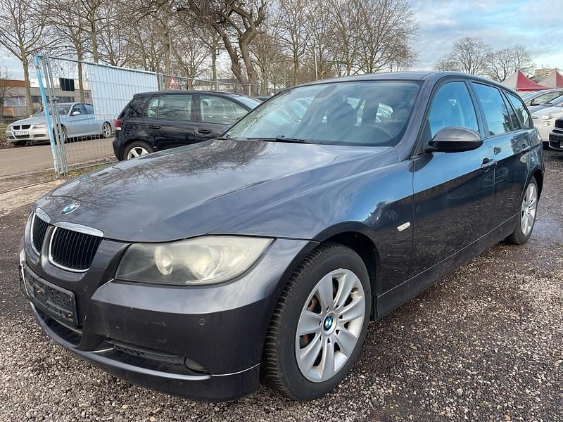 Grau Gebraucht 2006 BMW 320 Kombi | 2.400 € (Fairer Preis) - Bild 1/4