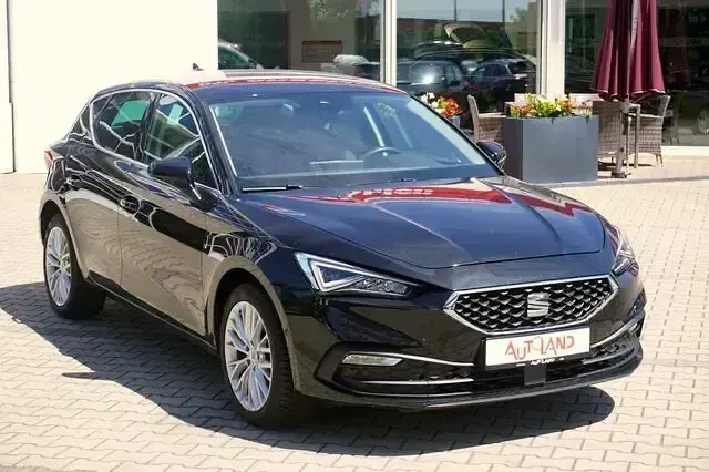 Gebraucht Seat Leon XCELLENCE 204 PS (150 kW) 2021 Midnight schwarz metallic Limousine
