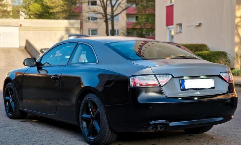 Grau Gebraucht 2009 Audi A5 Coupé | 3.500 € (Superpreis) - Bild 1/4