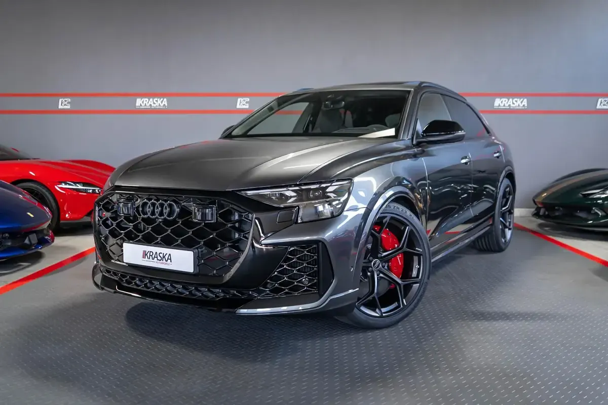 Gebraucht Audi RS Q8 Performance 640 PS (470 kW) 2026 Daytonagrau perleffekt SUV