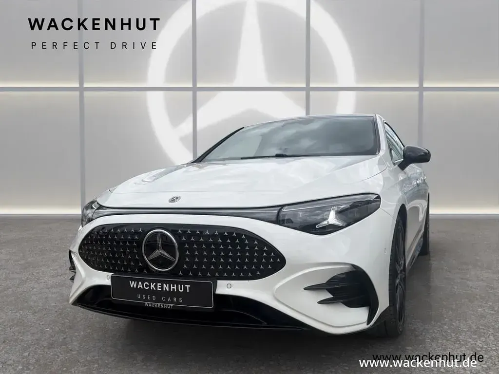 Gebraucht Mercedes CLA 250+ AMG line 200 kW (272 PS) 2025 Weiß Limousine