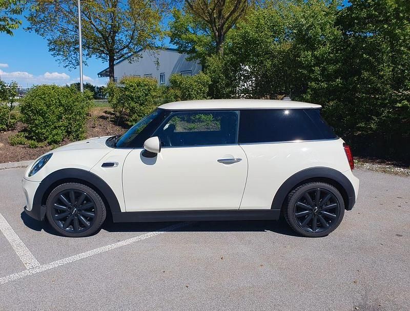 Gebraucht Mini ONE 102 PS (75 kW) 2018 Weiß Kleinwagen