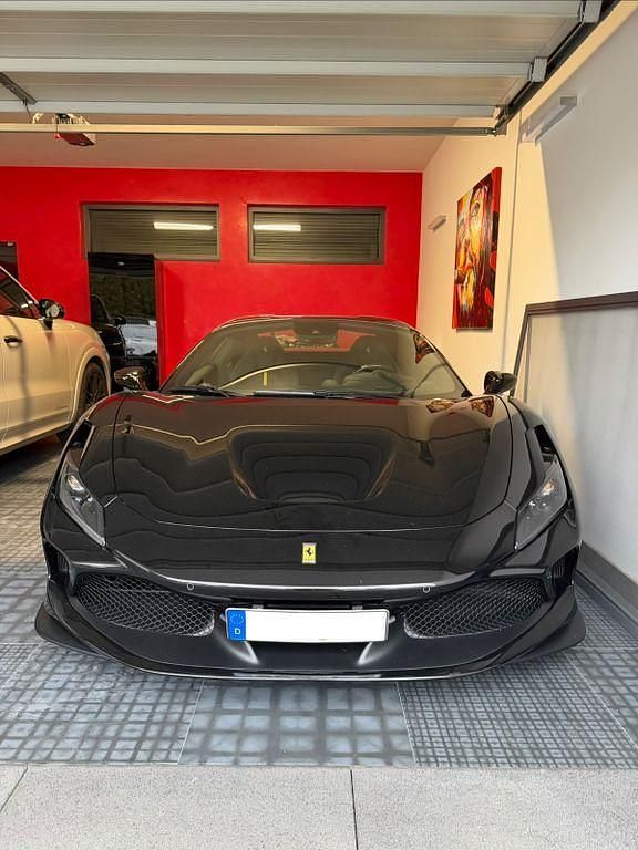 Gebraucht Ferrari F8 721 PS (530 kW) 2021 Schwarz Cabrio