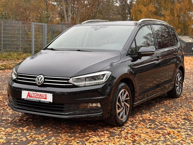 Schwarz Gebraucht 2018 VW Touran Sound Van / Kleinbus | 19.999 € (Fairer Preis) - Bild 1/4