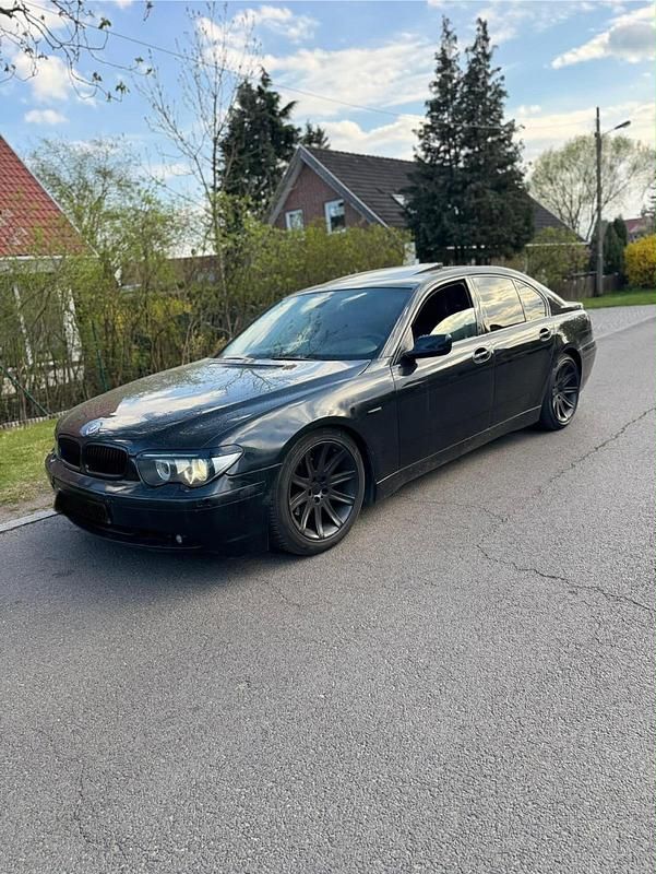 Second-hand BMW 730 218 CP (160 kW) 2004 Negru Berlinǎ