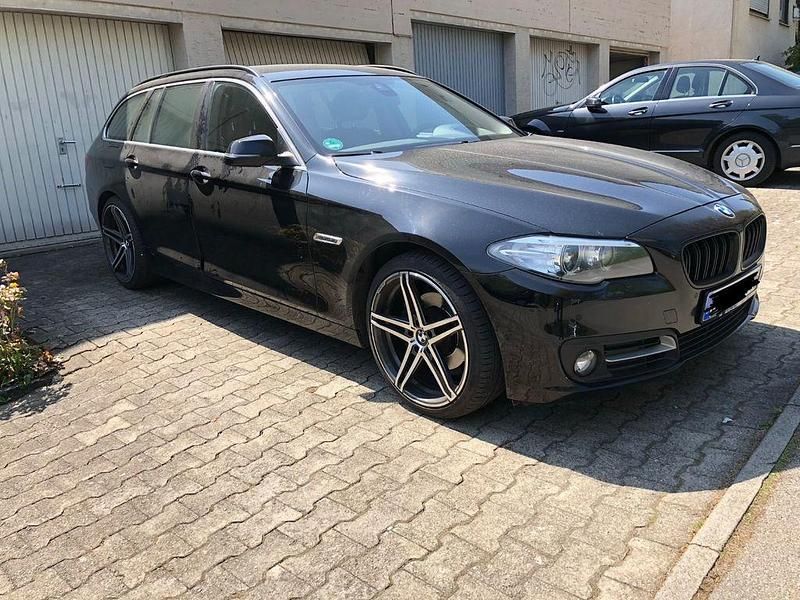 Gebraucht BMW 520 184 PS (135 kW) 2014 Schwarz Kombi