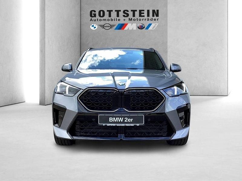 Skyscraper grau Neu 2025 BMW X2 M Sport SUV | 55.390 € (Fairer Preis) - Bild 1/4
