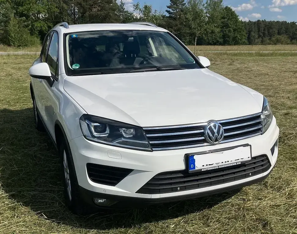 Gebraucht VW Touareg 204 PS (150 kW) 2017 Weiß SUV