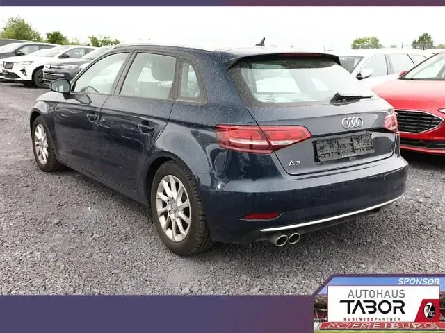 Gebraucht Audi A3 Sport 150 PS (110 kW) 2019 Blau metallic Limousine
