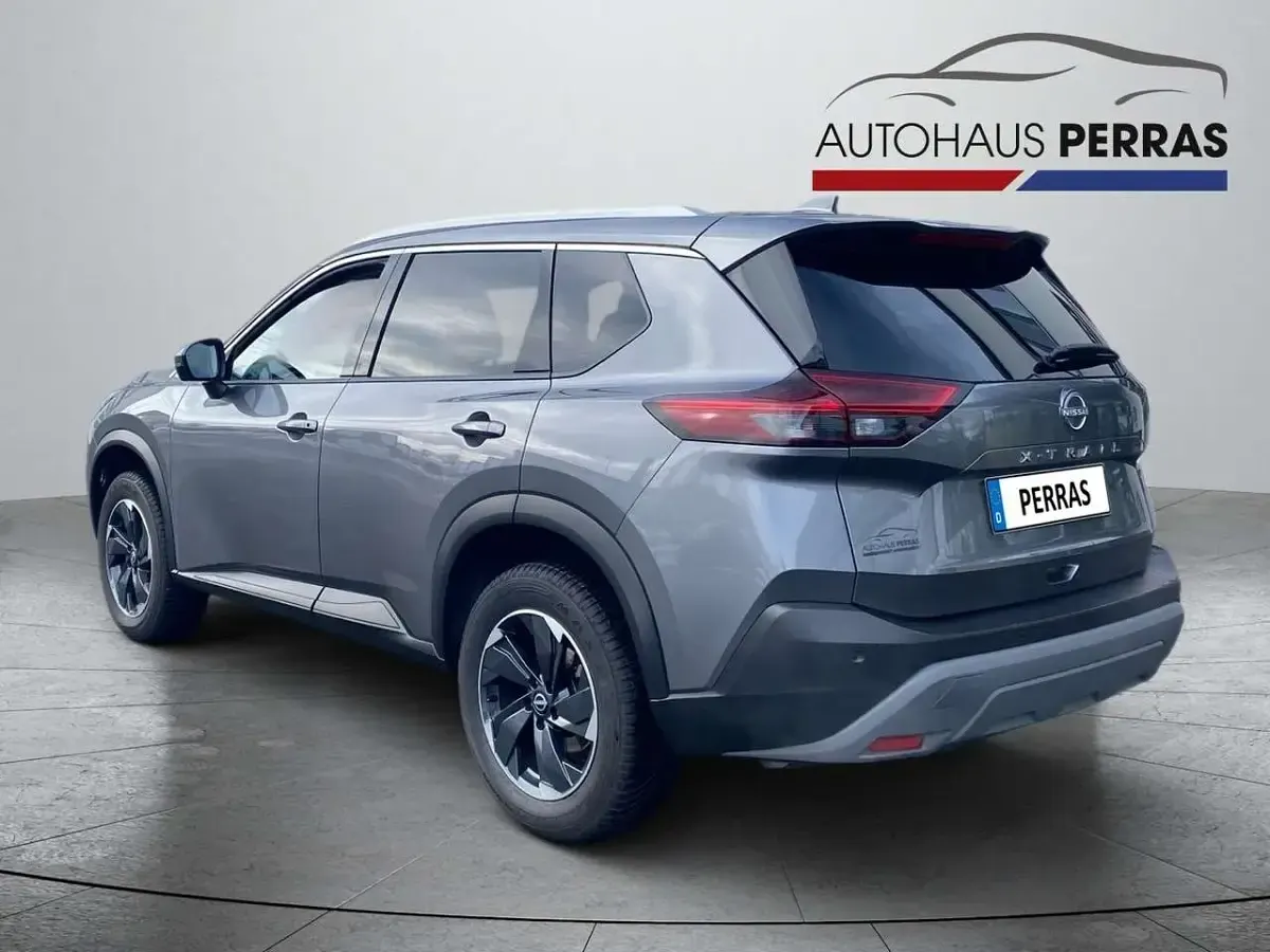 Gebraucht Nissan X-Trail N-Connecta 163 PS (119 kW) 2025 Dark grey SUV