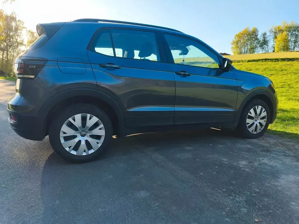 Second-hand VW T-Cross Life 95 CP (69 kW) 2023 Gri SUV