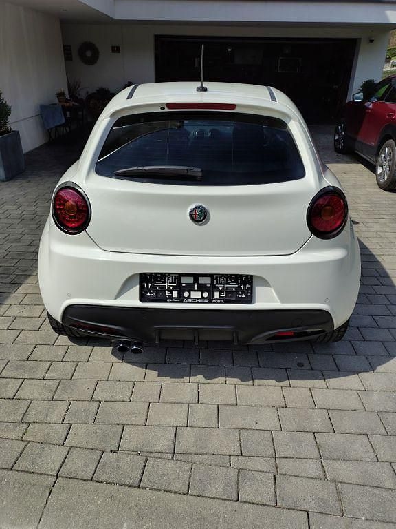 Gebraucht Alfa Romeo MiTo Quadrifoglio Verde 170 PS (125 kW) 2017 Weiß Kleinwagen