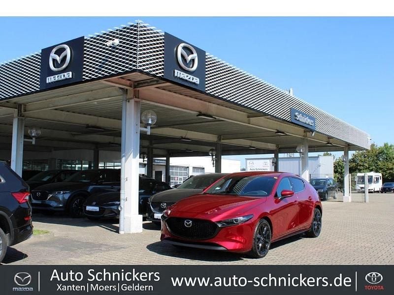 Rot Gebraucht 2024 Mazda 3 Exclusive Kleinwagen | 25.980 € (Guter Preis) - Bild 1/4