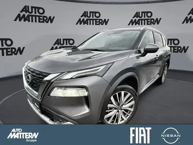 Grau Gebraucht 2023 Nissan X-Trail Tekna+ SUV | 34.970 € - Bild 1/4