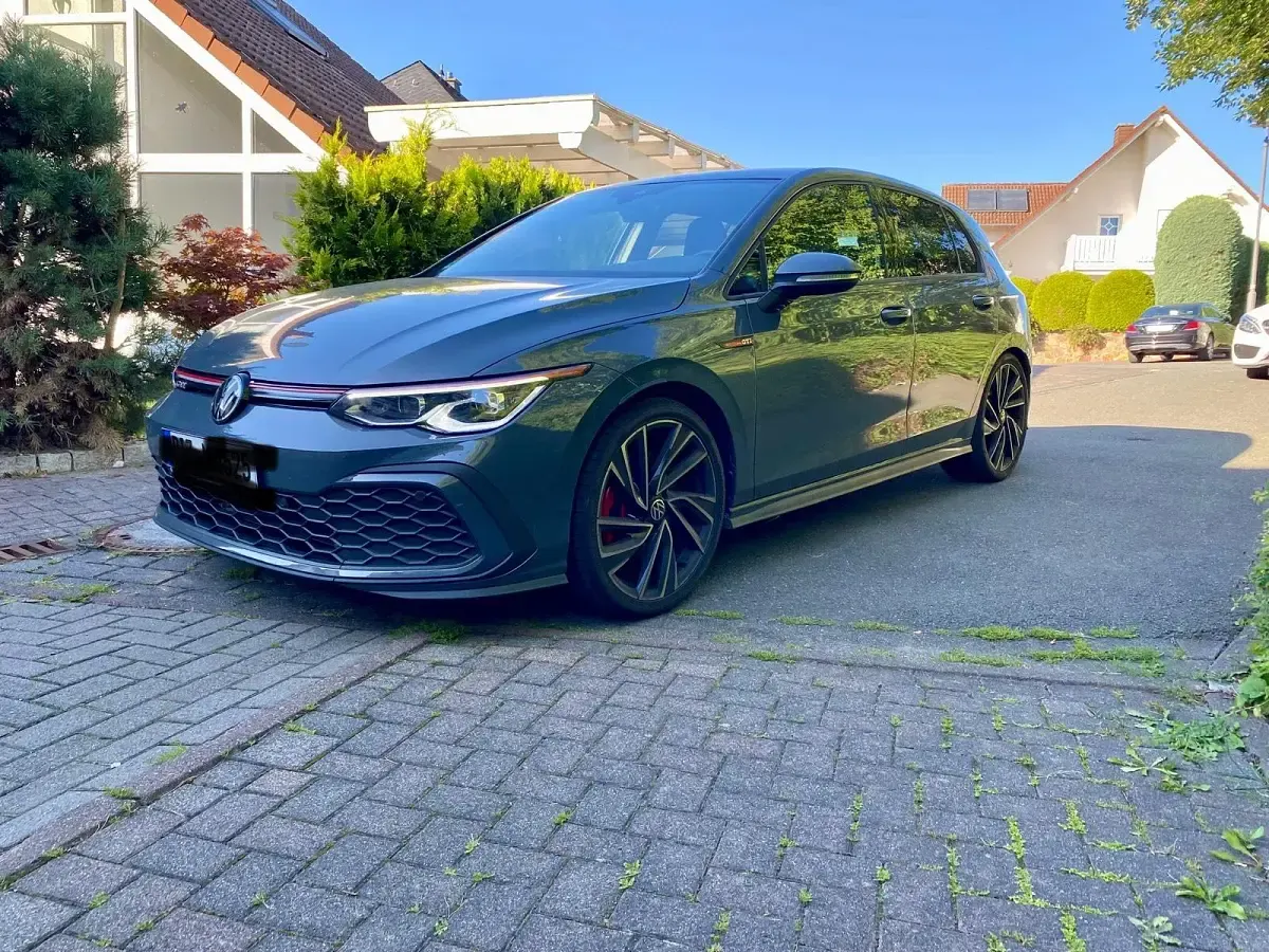 Gebraucht VW Golf VIII GTI 245 PS (180 kW) 2022 Grau Kleinwagen