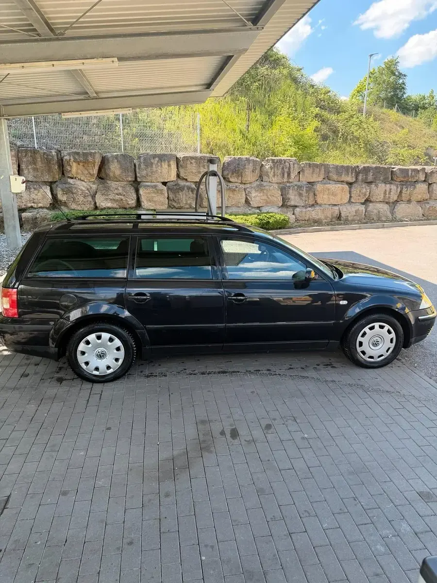 Używany VW Passat 101 KM (74 kW) 2004 Czarny Kombi