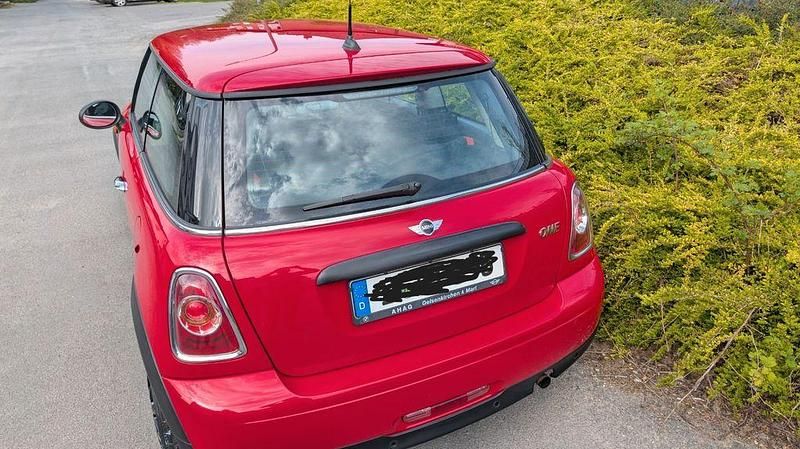 Second-hand Mini ONE 98 CP (72 kW) 2012 Roșu Hatchback