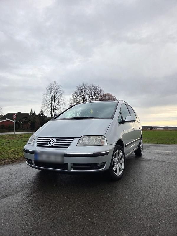 Silber Gebraucht 2007 VW Sharan Van / Kleinbus | 6.099 € (Teuer) - Bild 1/4