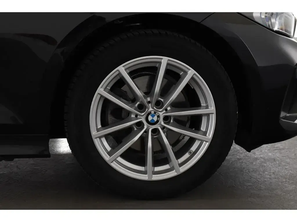 Gebraucht BMW 320 Comfort Edition 184 PS (135 kW) 2025 Schwarz Kombi