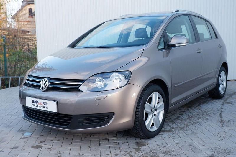 Gebraucht VW Golf Plus Comfortline 102 PS (75 kW) 2009 Gold Van / Kleinbus