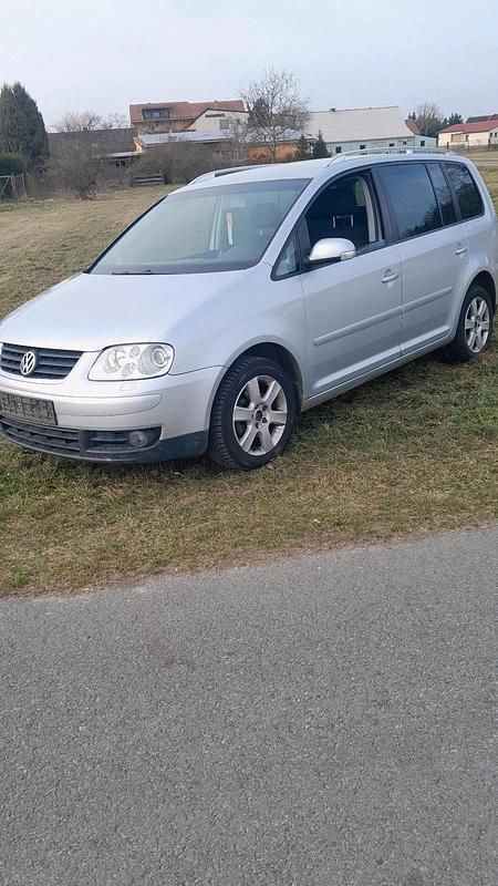 Gebraucht VW Touran 131 PS (96 kW) 2003 Silber Van / Kleinbus