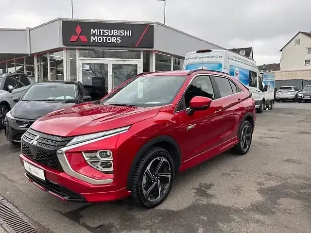 Usata Mitsubishi Eclipse Cross Select 98 CV (72 kW) 2024 Rosso SUV