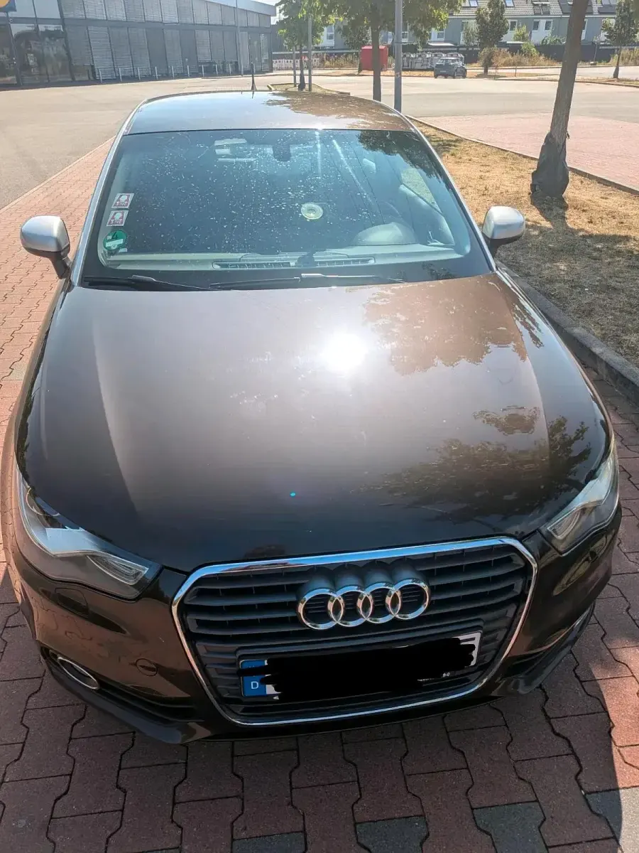 Gebraucht Audi A1 Design 122 PS (89 kW) 2011 Braun Kleinwagen