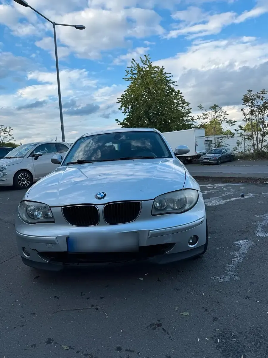 Gebraucht BMW 118 122 PS (89 kW) 2005 Grau Kleinwagen