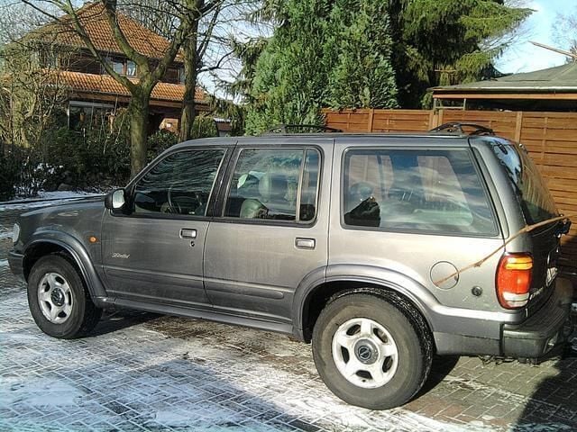 Gebraucht Ford Explorer 284 PS (208 kW) 2000 Grau SUV