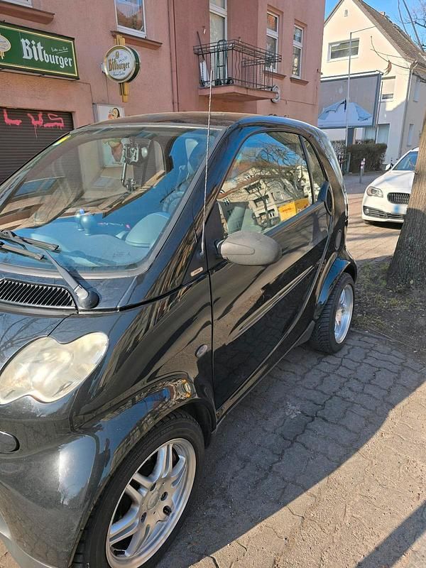Gebraucht Smart ForTwo Coupé 61 PS (44 kW) 2003 Schwarz Coupé