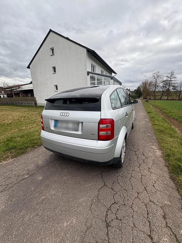 Second-hand Audi A2 75 CP (55 kW) 2001 Argintiu Hatchback