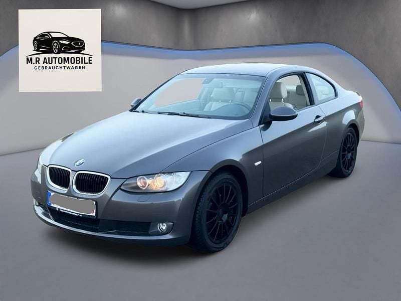 Grau Gebraucht 2009 BMW 320 Coupé | 5.800 € (Superpreis) - Bild 1/4