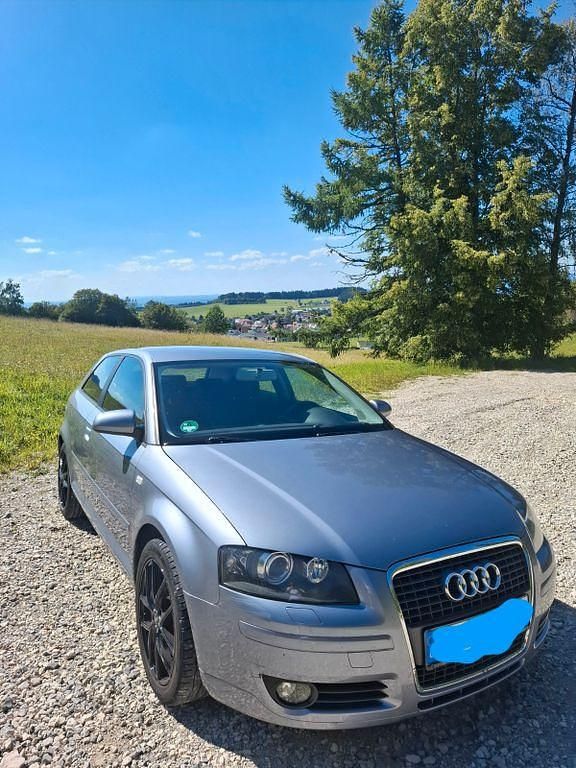 Grau Gebraucht 2007 Audi A3 Ambition Limousine | 3.200 € (Guter Preis) - Bild 1/4