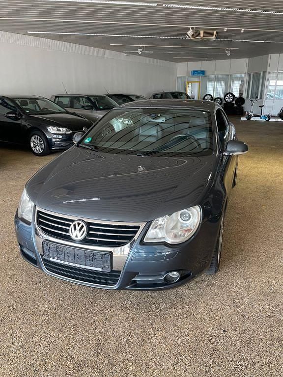 Blau Gebraucht 2008 VW Eos Cabrio | 6.490 € (Etwas zu teuer) - Bild 1/4