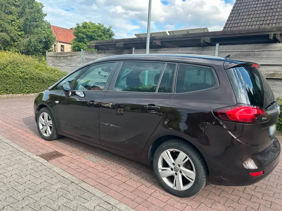 Gebraucht Opel Zafira 136 PS (100 kW) 2015 Braun Van / Kleinbus