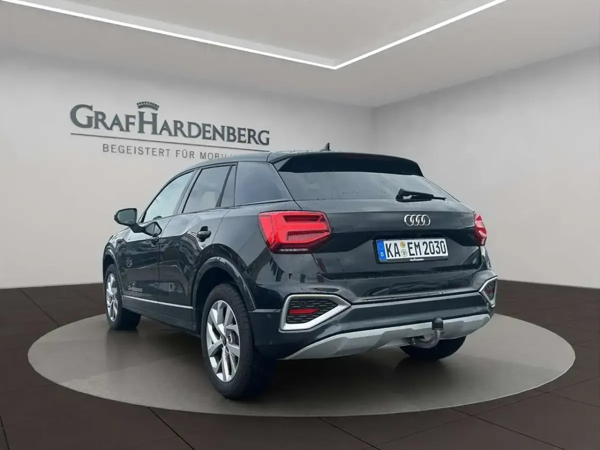 Gebraucht Audi Q2 Advanced 150 PS (110 kW) 2025 Schwarz SUV